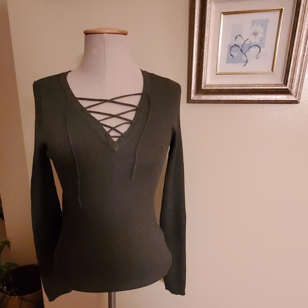 Oh MG pull over sweater